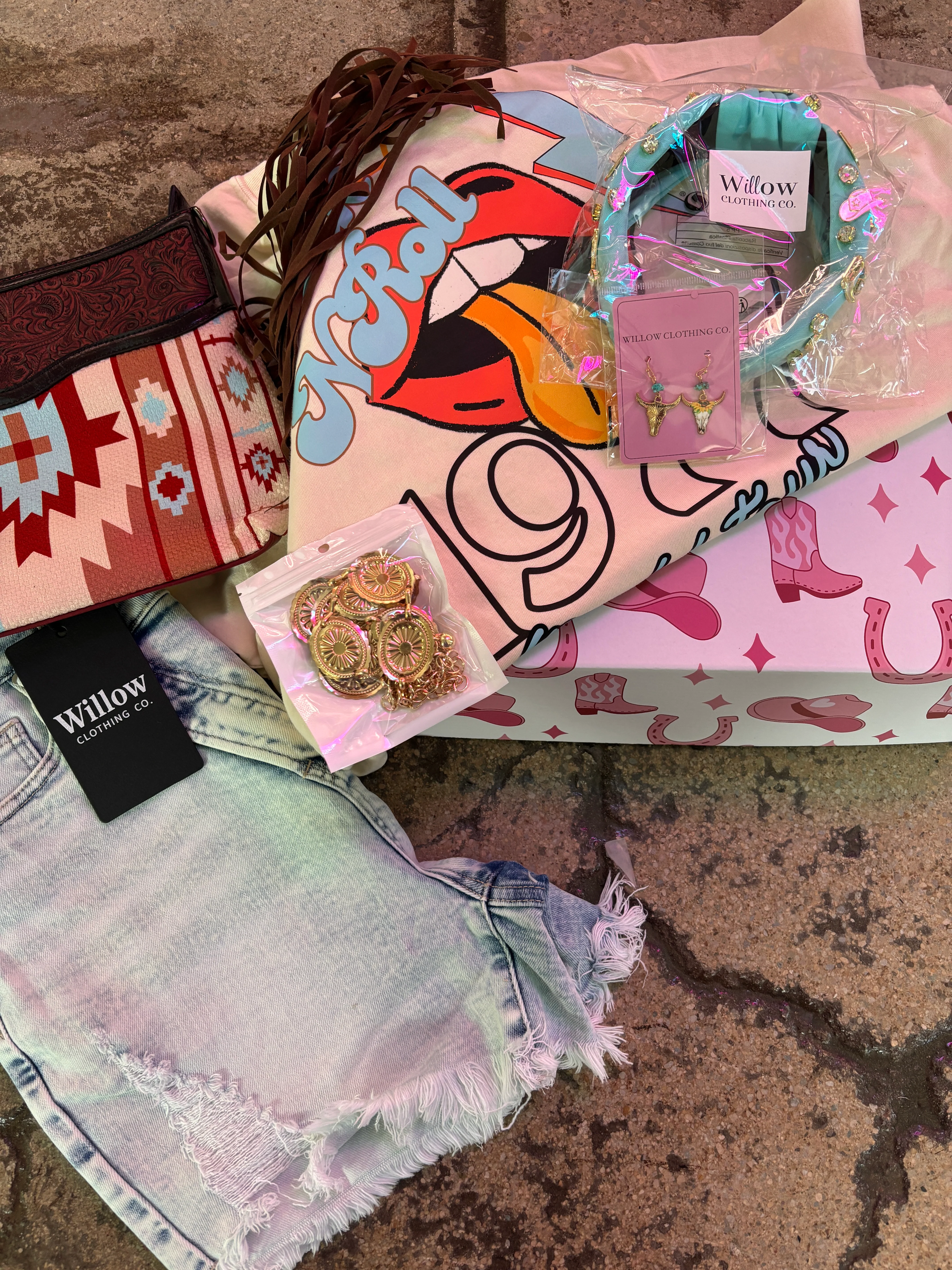 Willow Clothing Co. Country Concert Box - Image 9