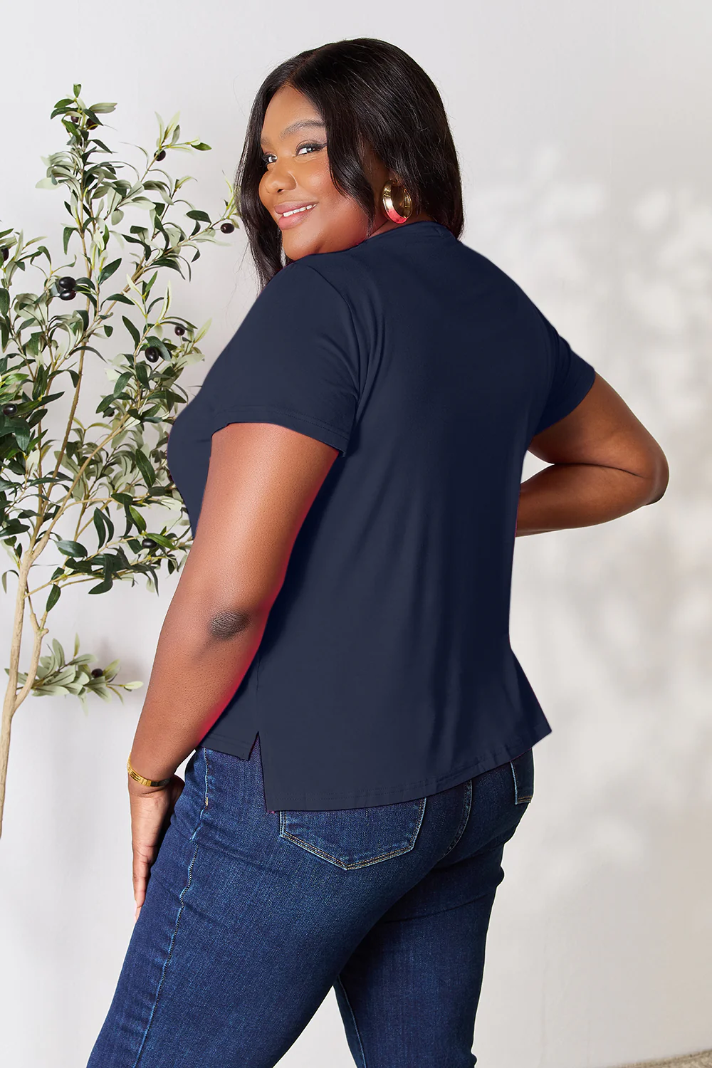 Renee Round Neck Short Sleeve T-Shirt - Image 10