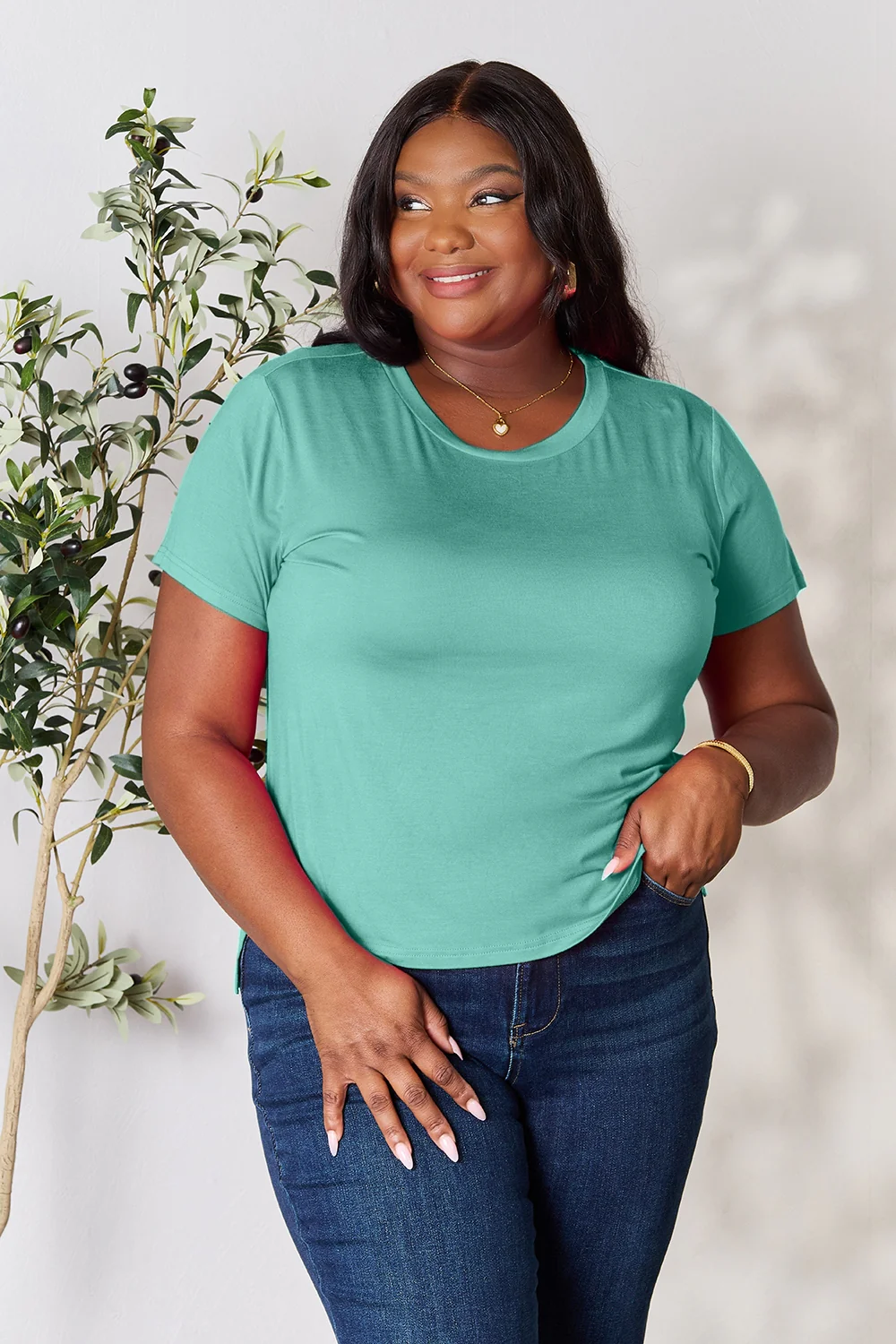 Renee Round Neck Short Sleeve T-Shirt - Image 28