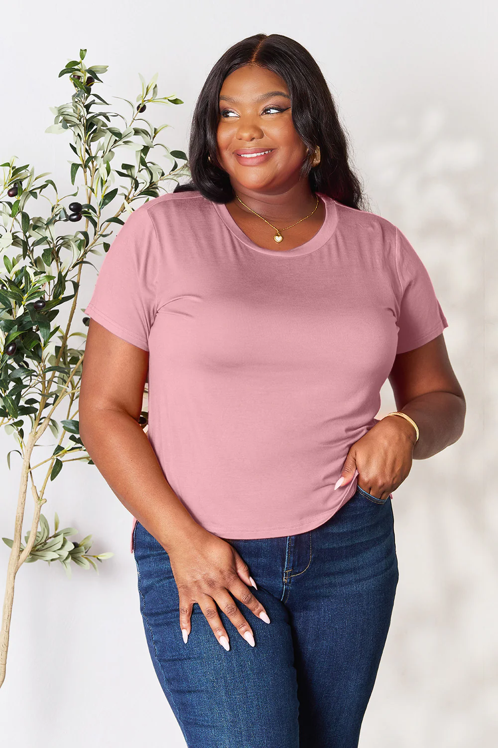 Renee Round Neck Short Sleeve T-Shirt - Image 12