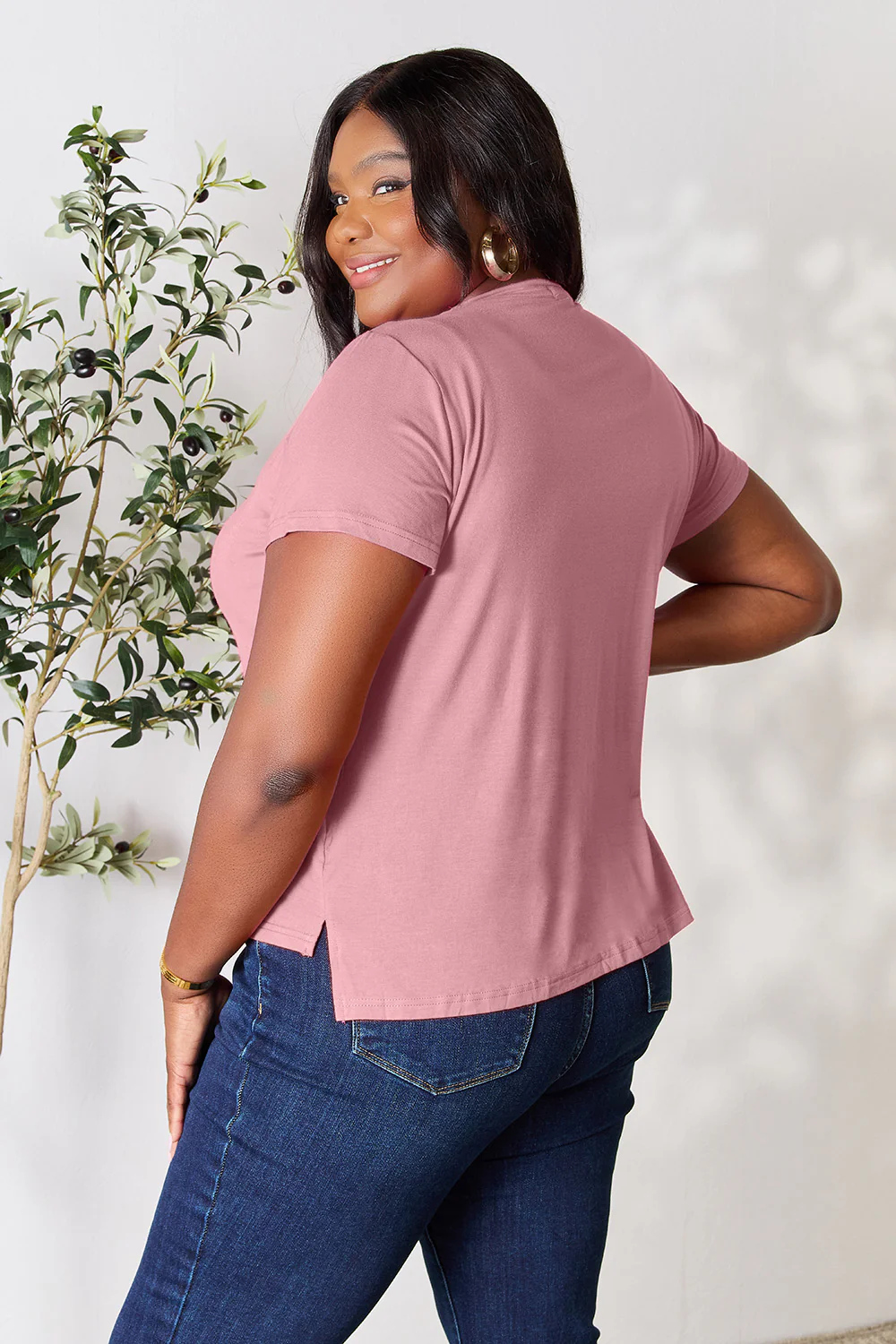 Renee Round Neck Short Sleeve T-Shirt - Image 13