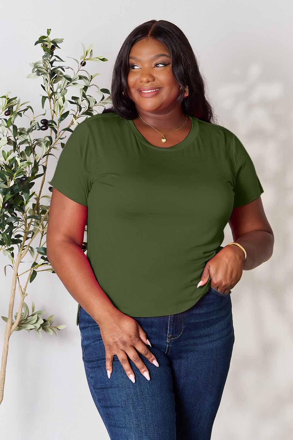 Renee Round Neck Short Sleeve T-Shirt - Image 18