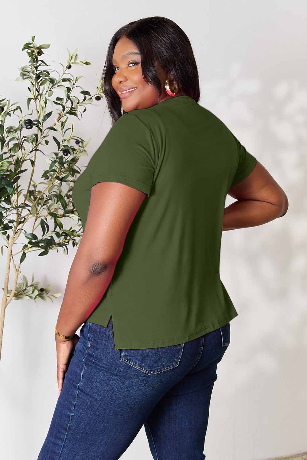 Renee Round Neck Short Sleeve T-Shirt - Image 19