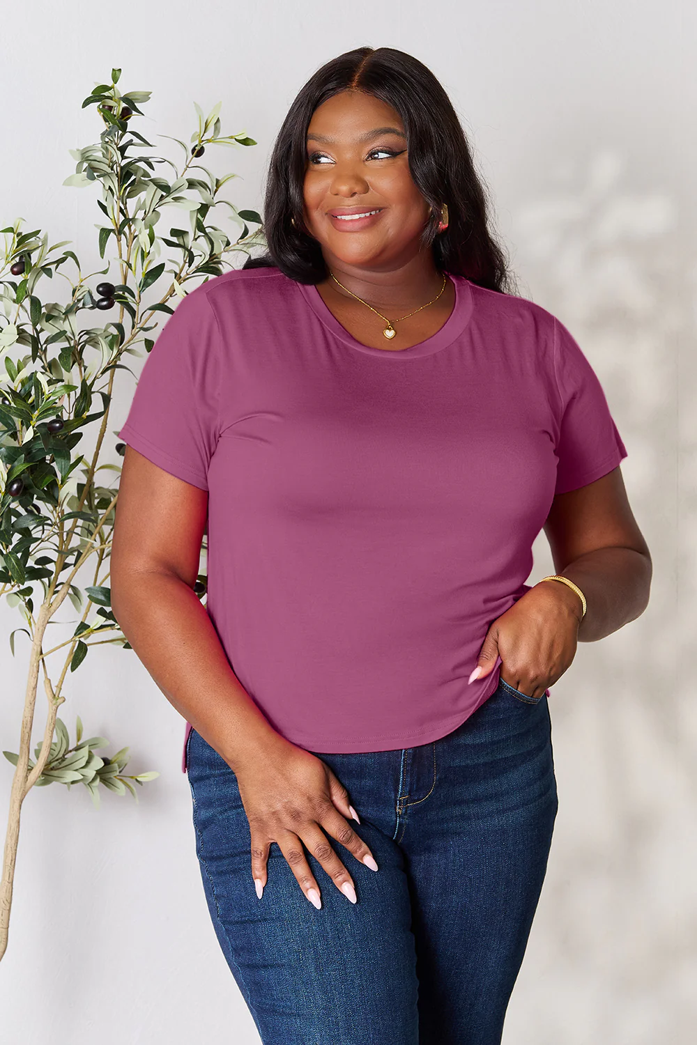 Renee Round Neck Short Sleeve T-Shirt - Image 10