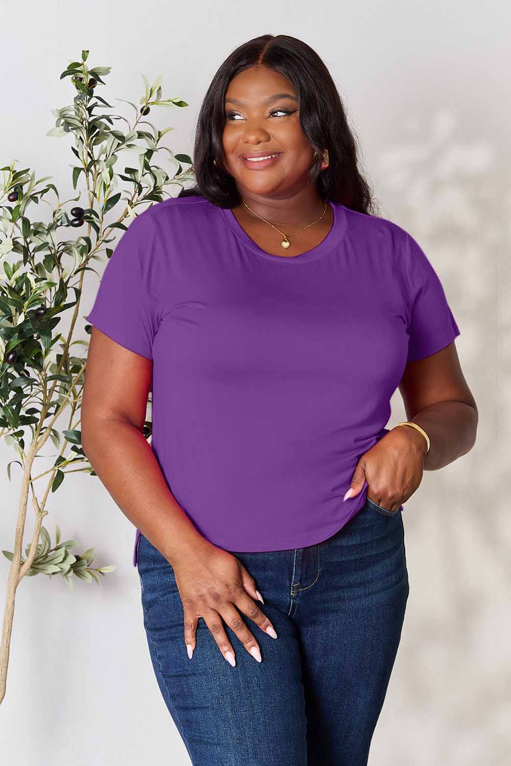 Renee Round Neck Short Sleeve T-Shirt - Image 21