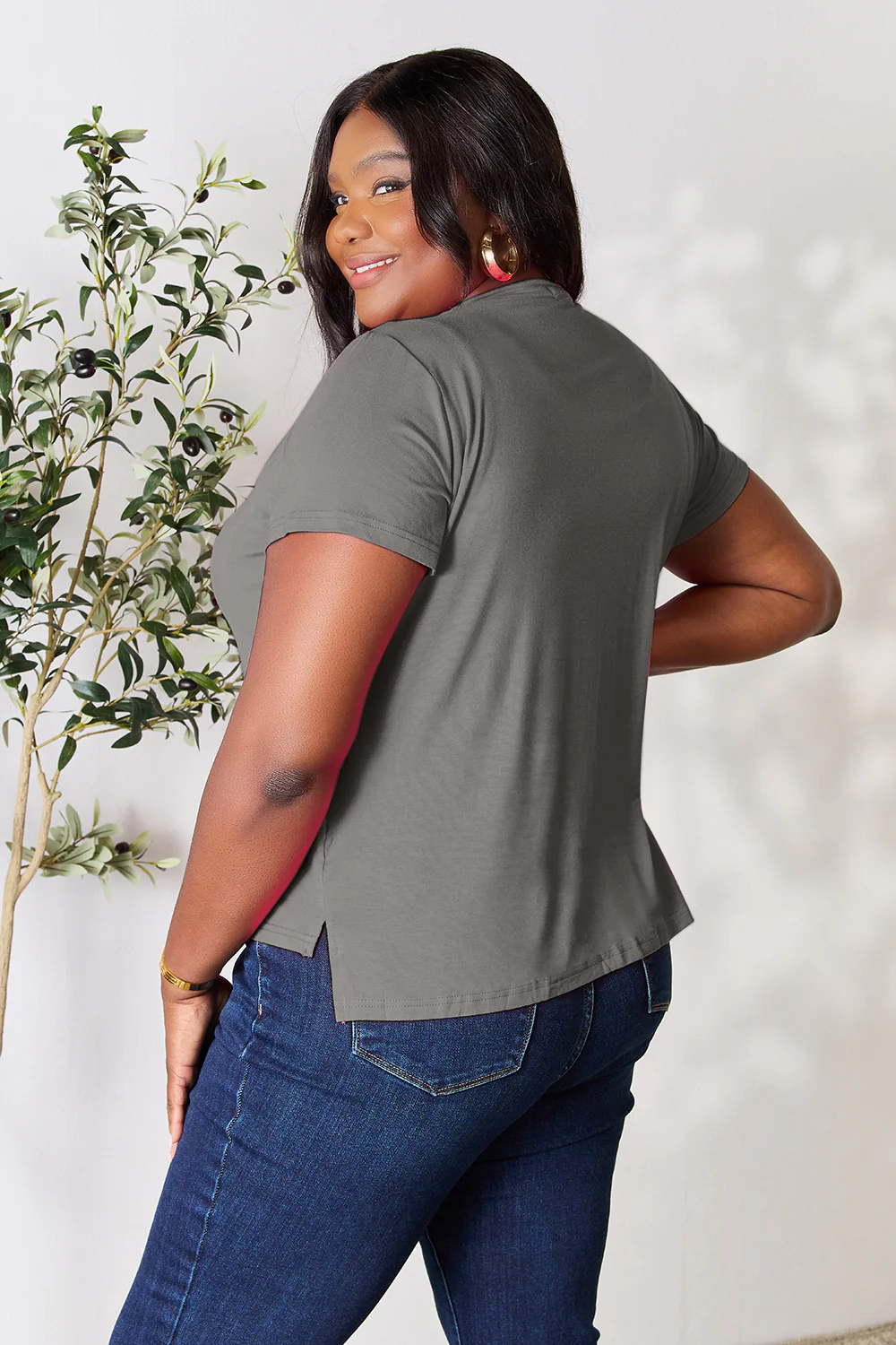 Renee Round Neck Short Sleeve T-Shirt - Image 24
