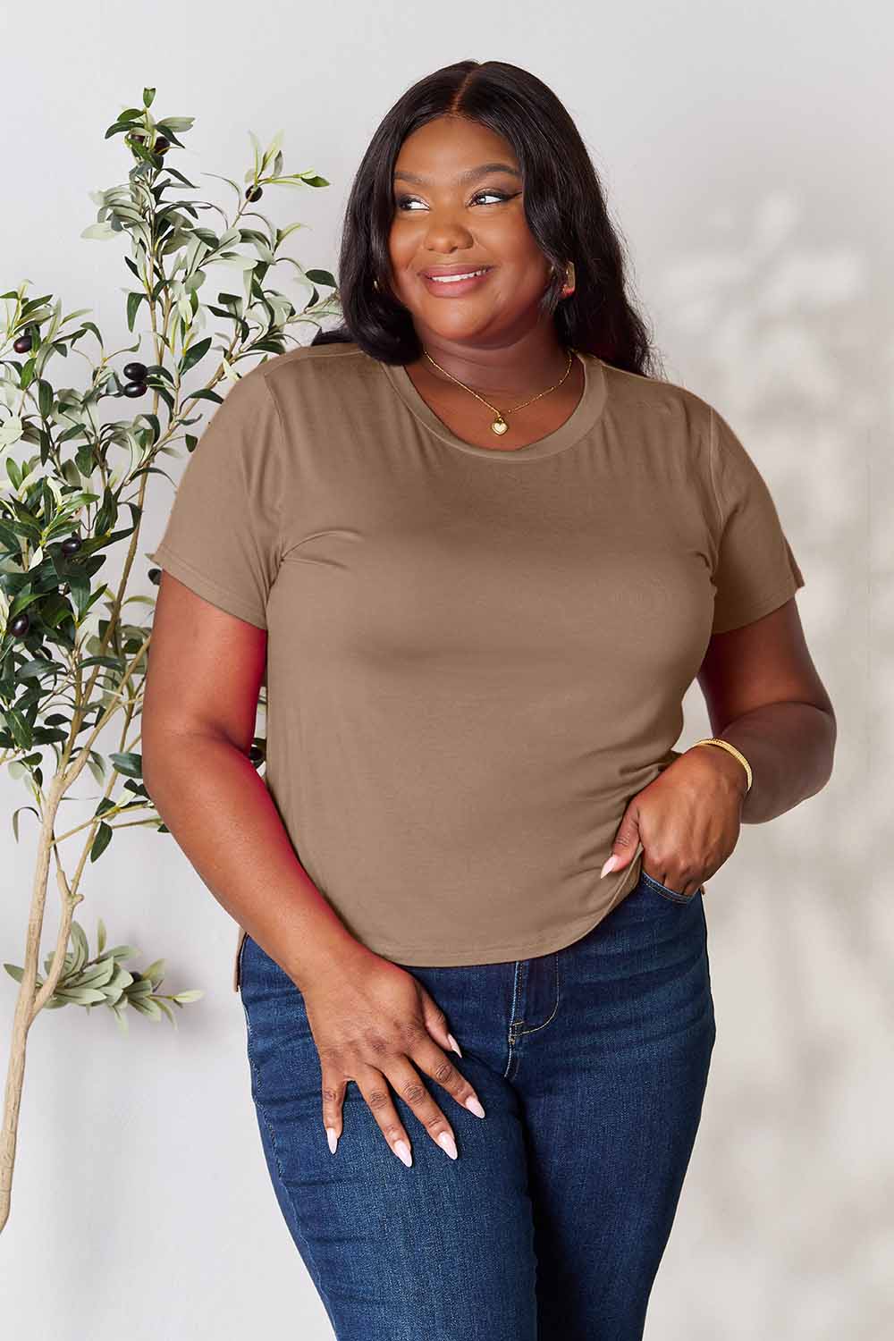 Renee Round Neck Short Sleeve T-Shirt - Image 25