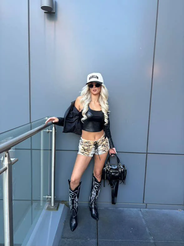 Darlin' (3D) Trucker Hat - Image 3