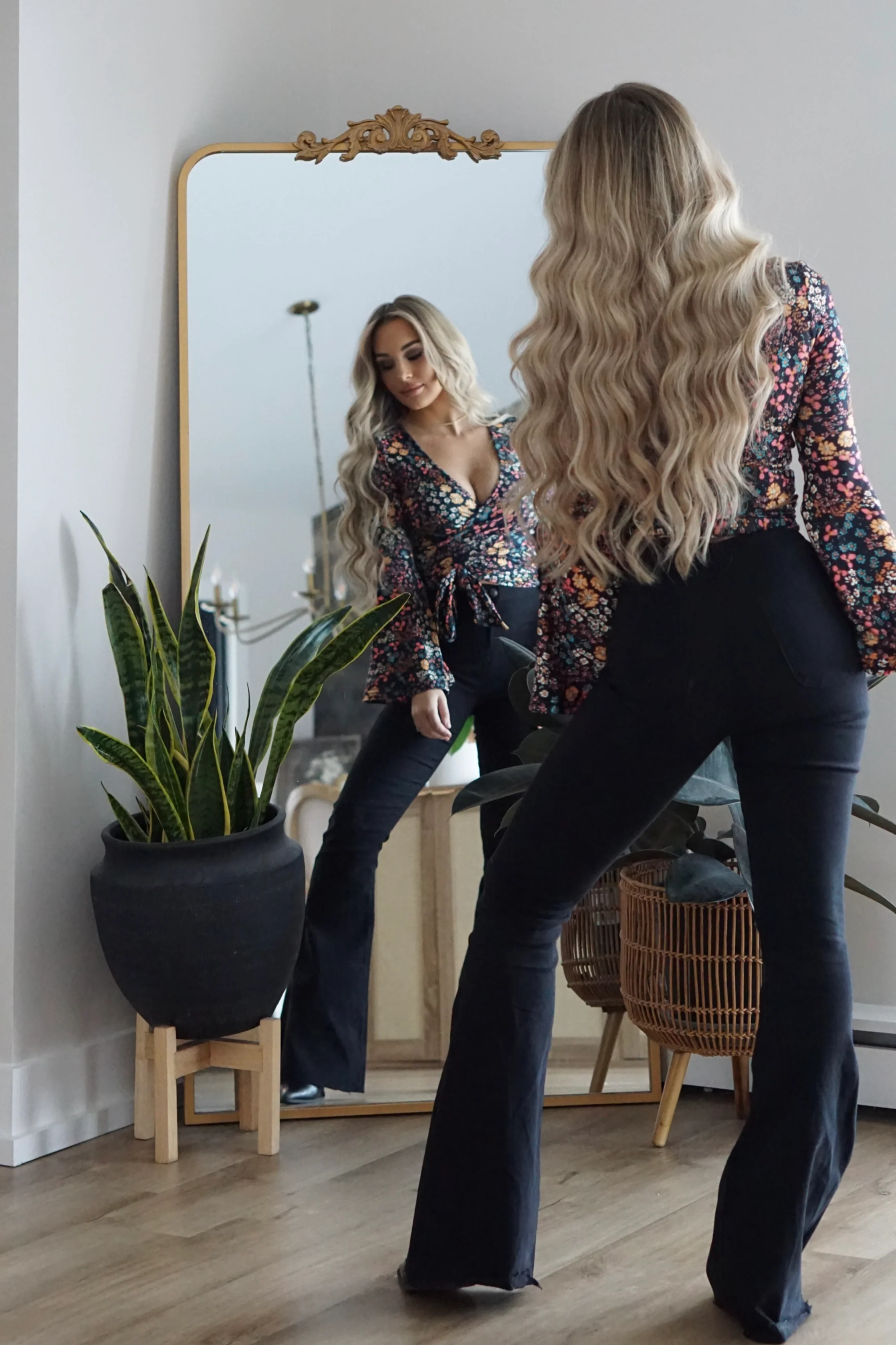 Fiona High Waisted Bell Bottom Flare Jeans - Black - Image 22