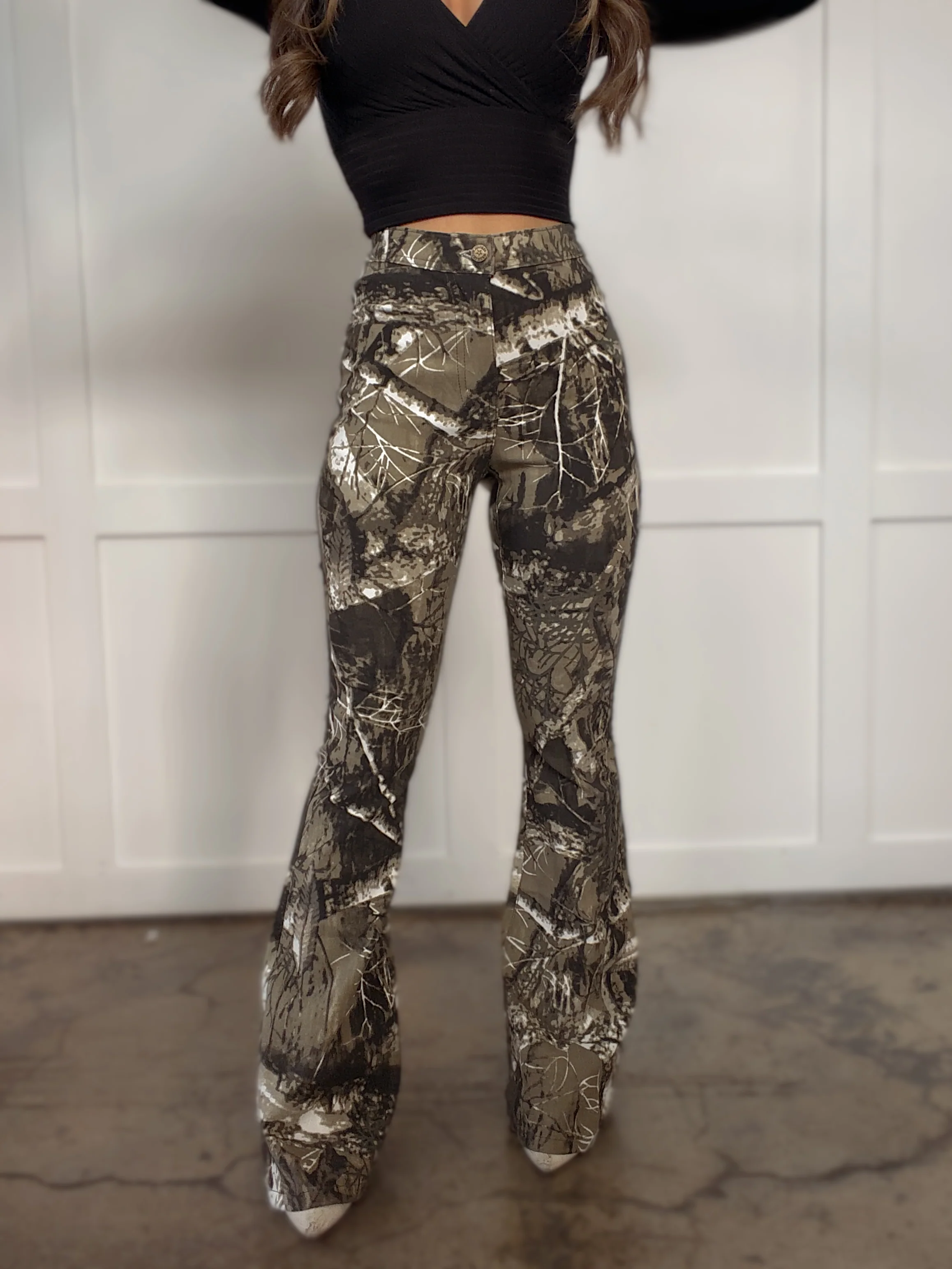Fiona High Waisted Bell Bottom Flare Jeans - Moss Brown Camo - Image 18