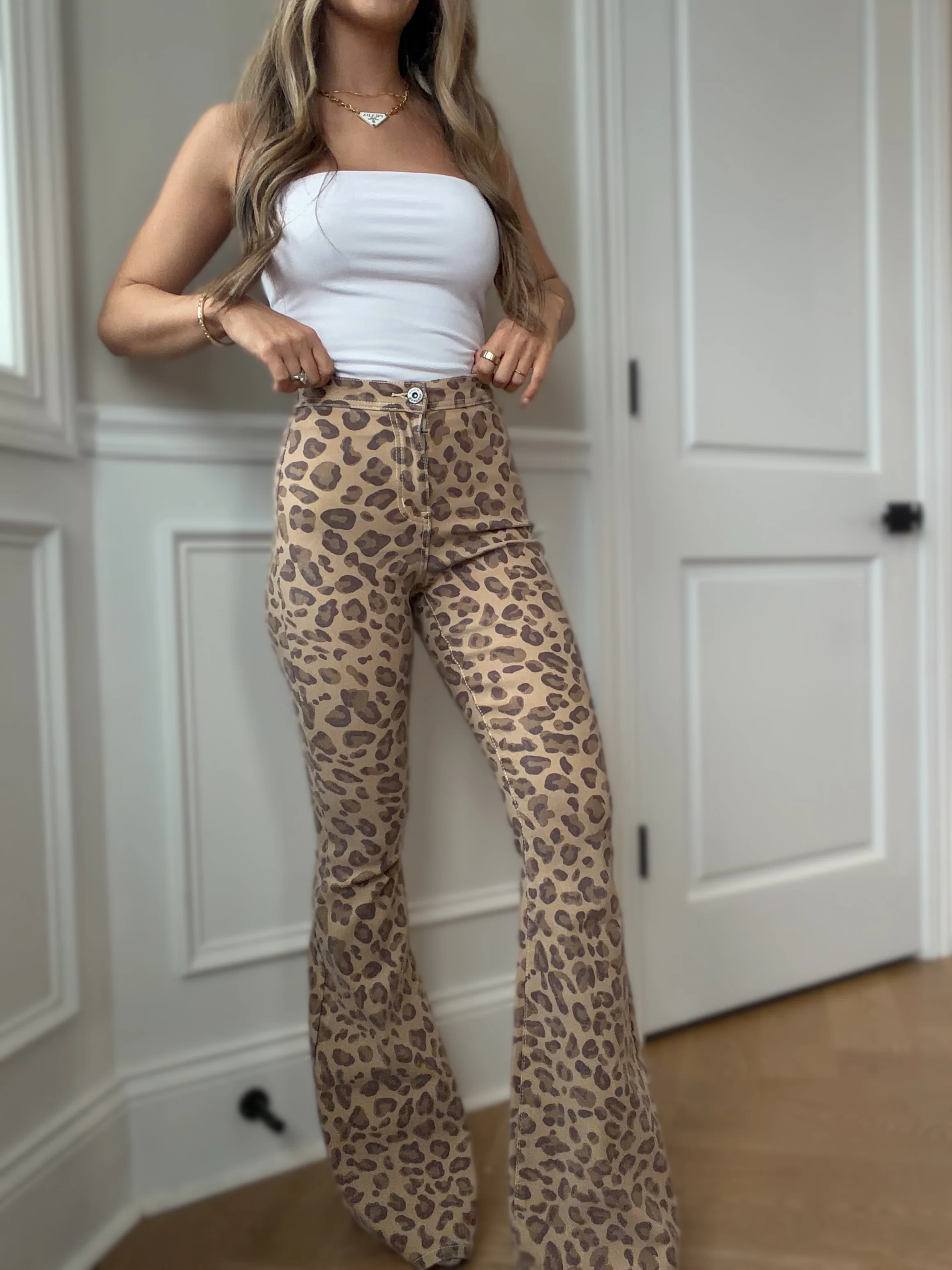 Fiona High Waisted Bell Bottom Flare Jeans - Light Brown Leopard - Image 9