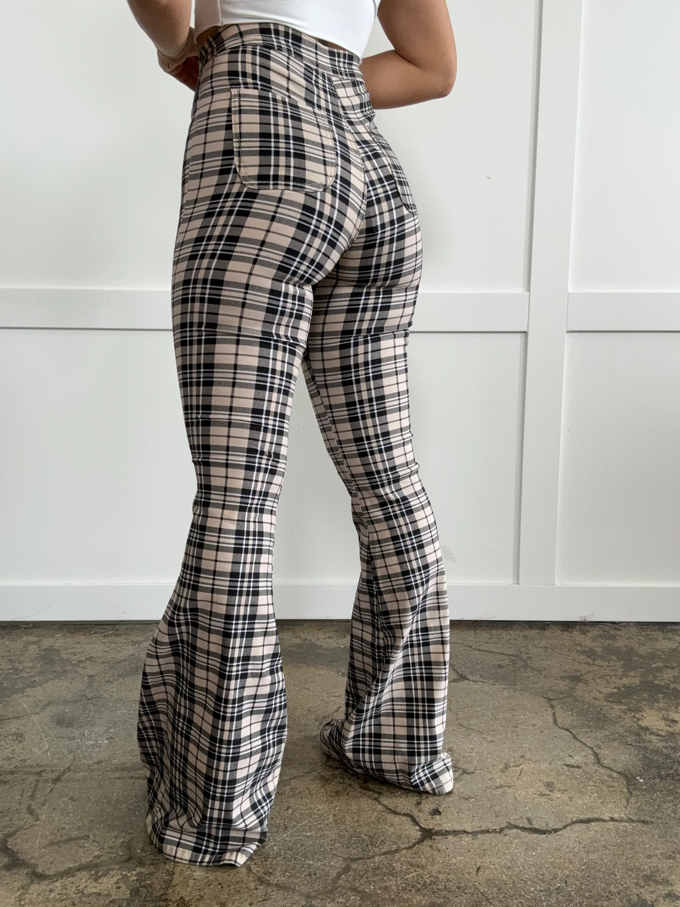 Gretchen Fiona High Waisted Plaid Flare Jeans - Image 3