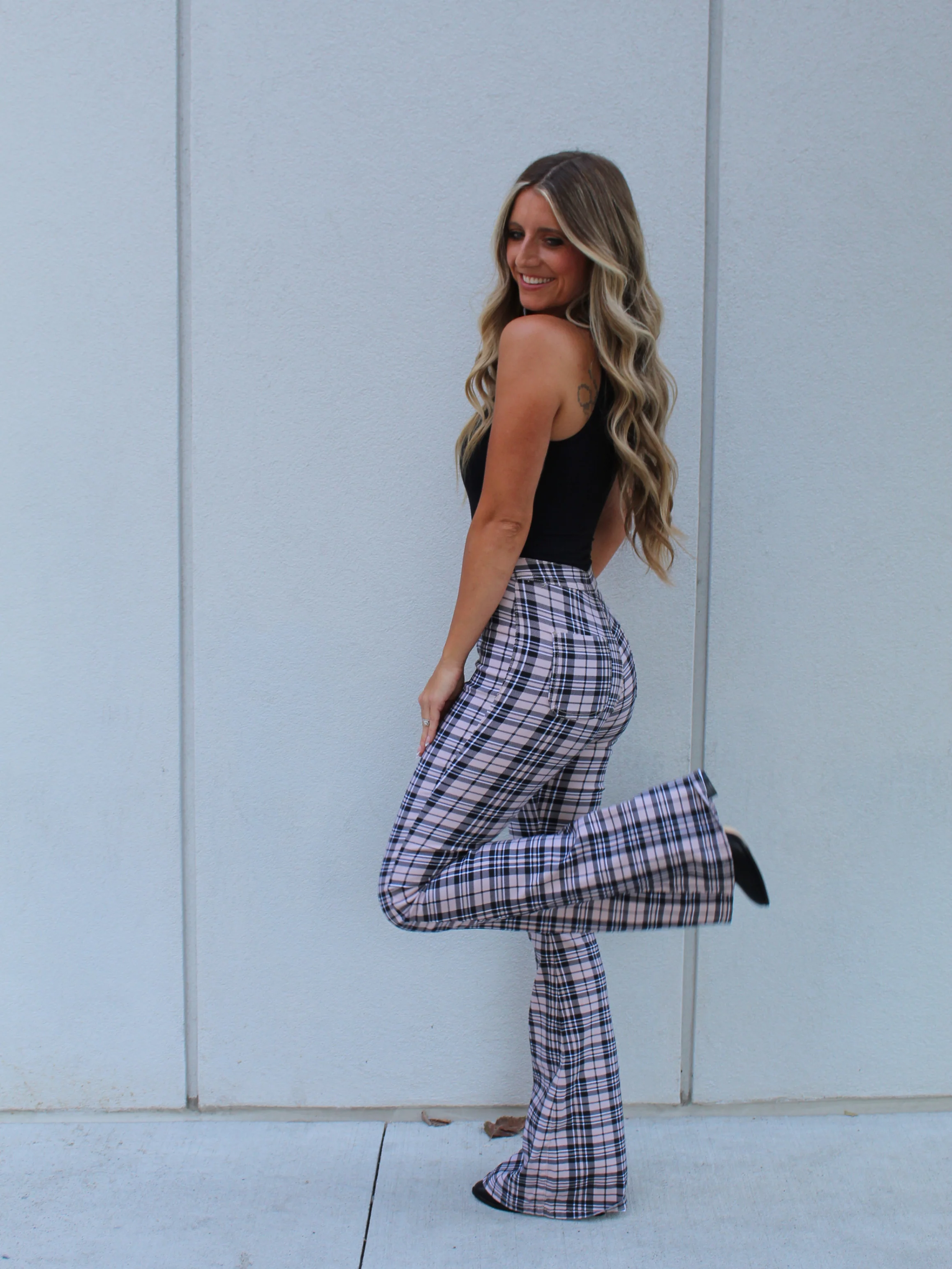 Gretchen Fiona High Waisted Plaid Flare Jeans - Image 7
