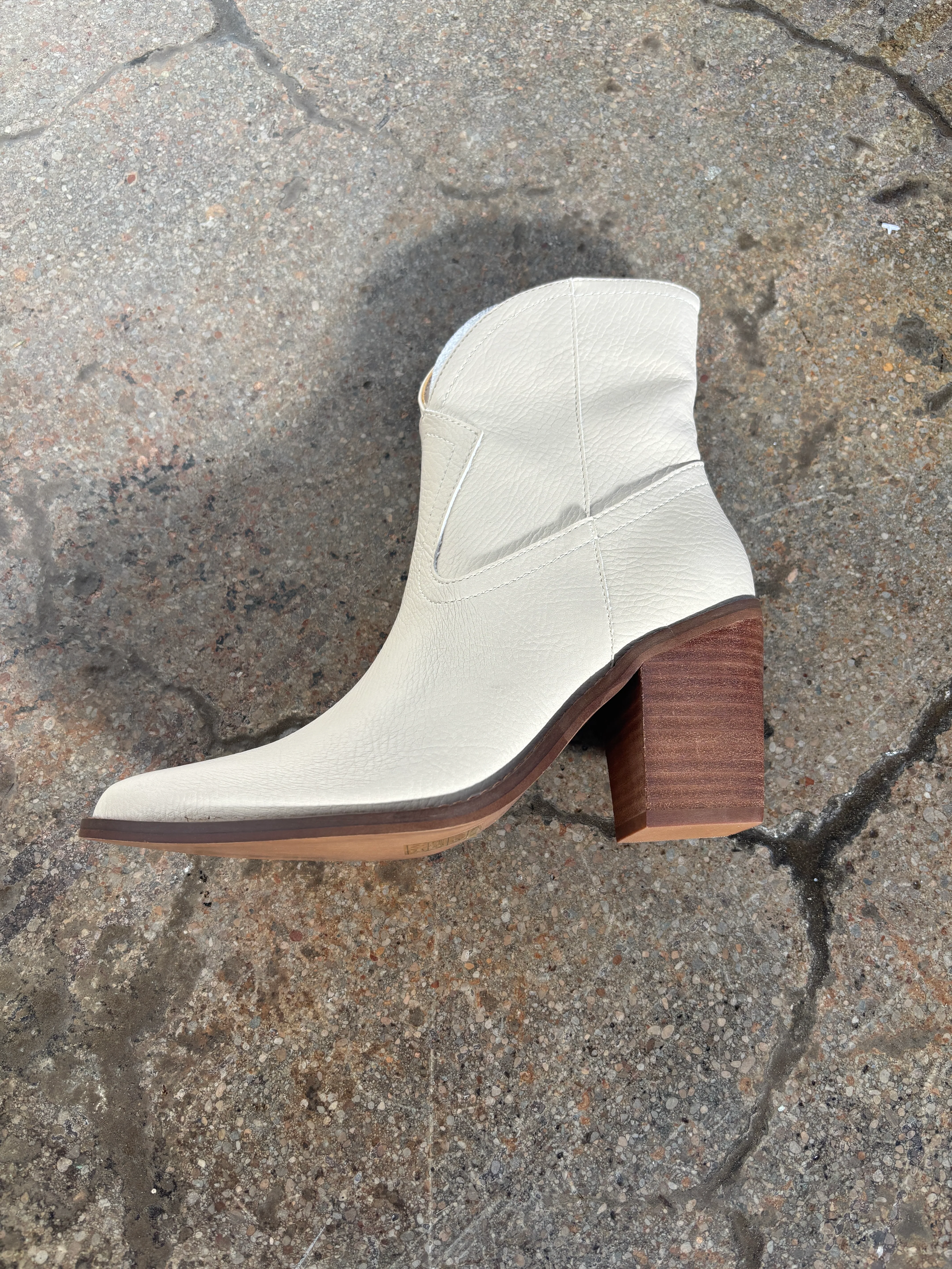 Harmony Classic Low Calf Heeled Pointed Toe Boot - Beige - Image 4