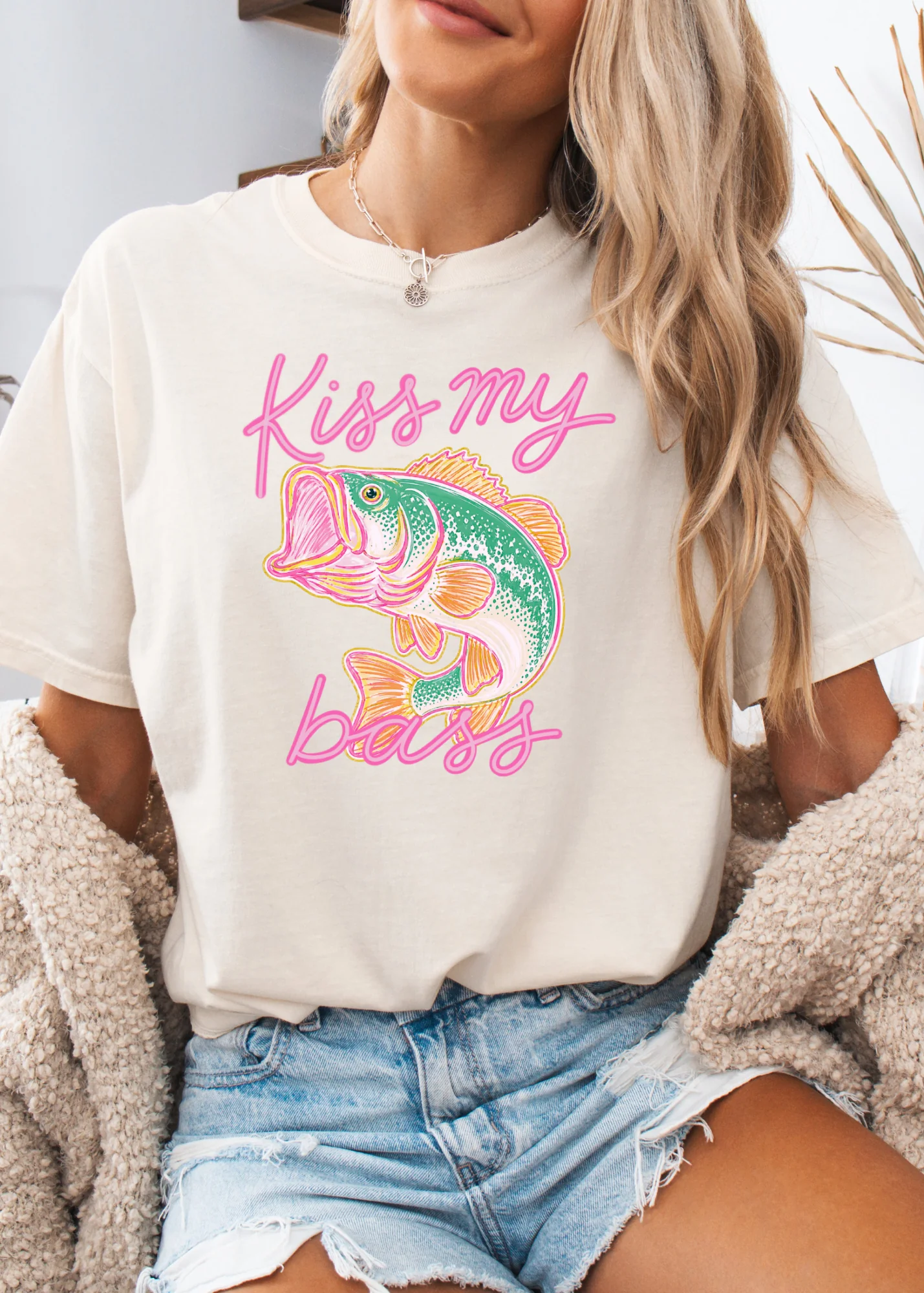 Kiss My Bass Graphic T-Shirt - Image 6