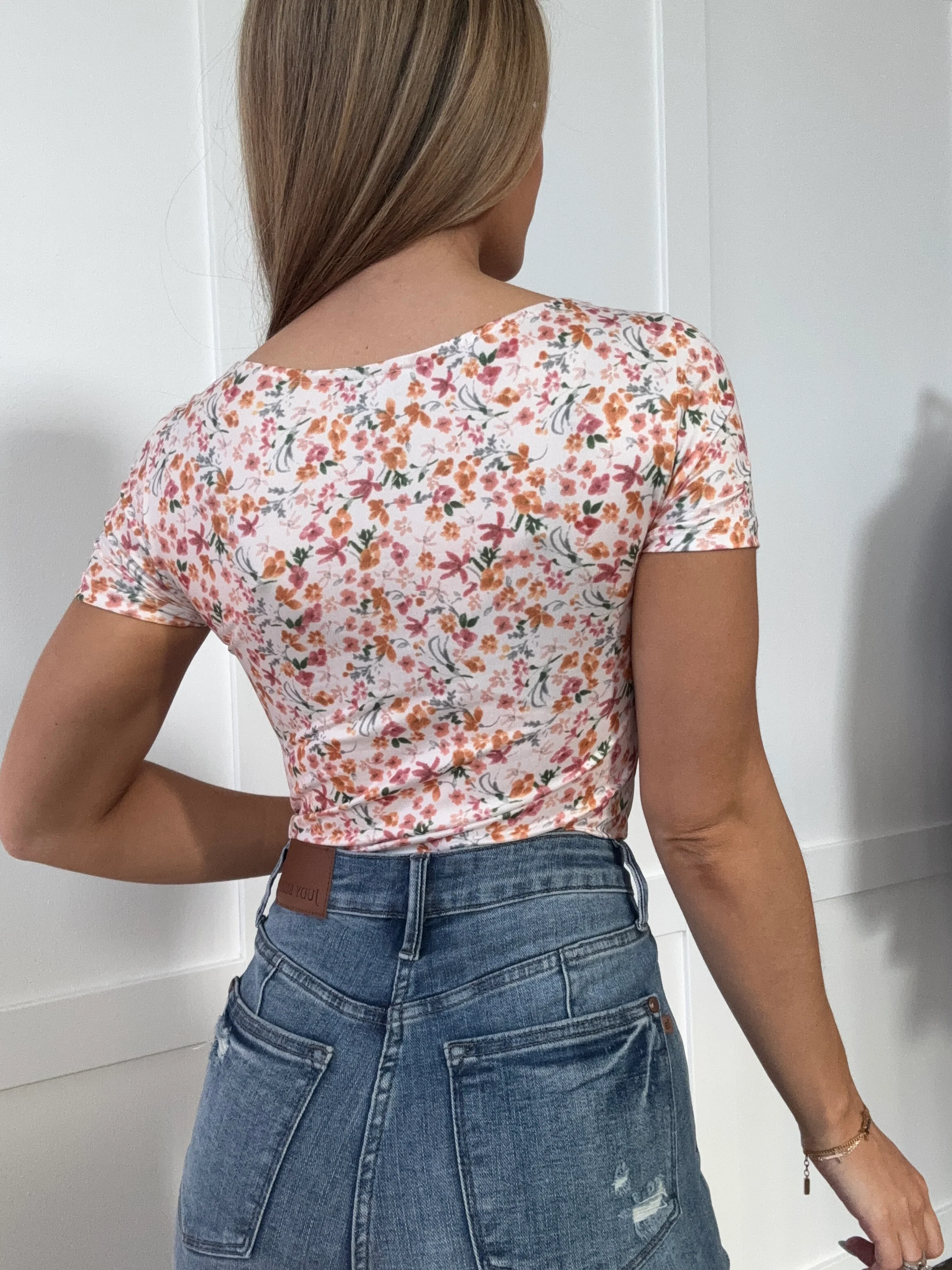 PREORDER: Izzy Ruched Short Sleeve Bodysuit - Image 3