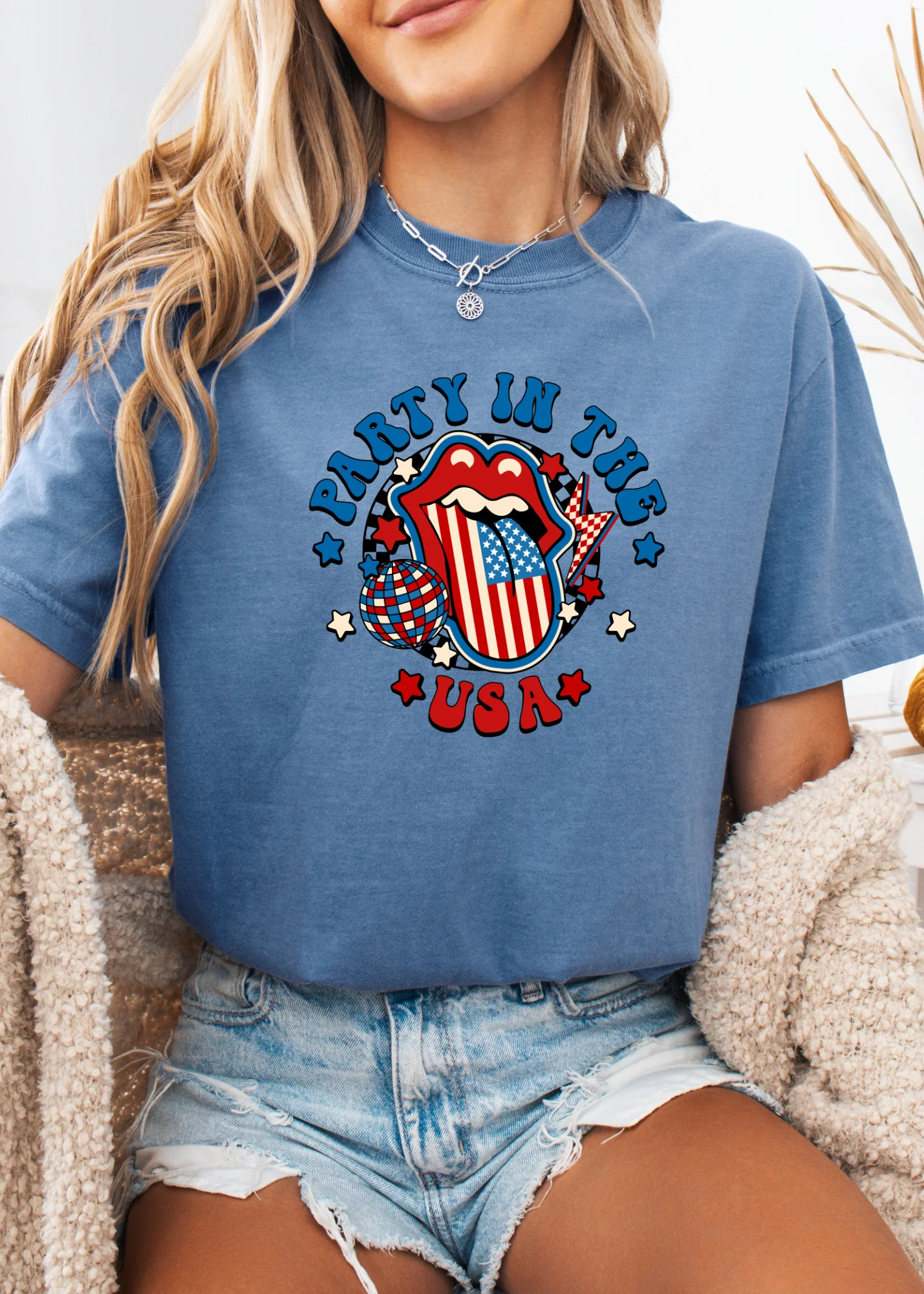 Retro Independence Day Graphic T-Shirt - Image 4