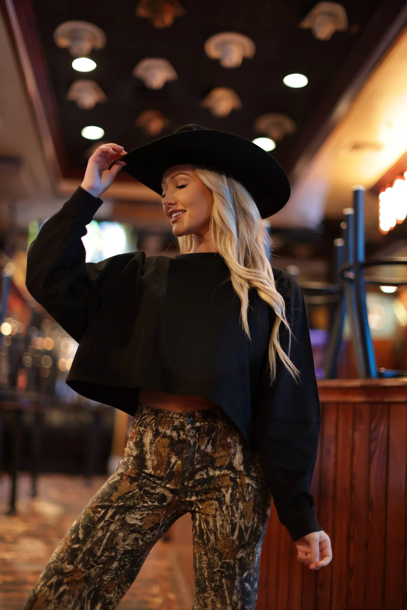 Riley Cropped Long Sleeve - Image 5
