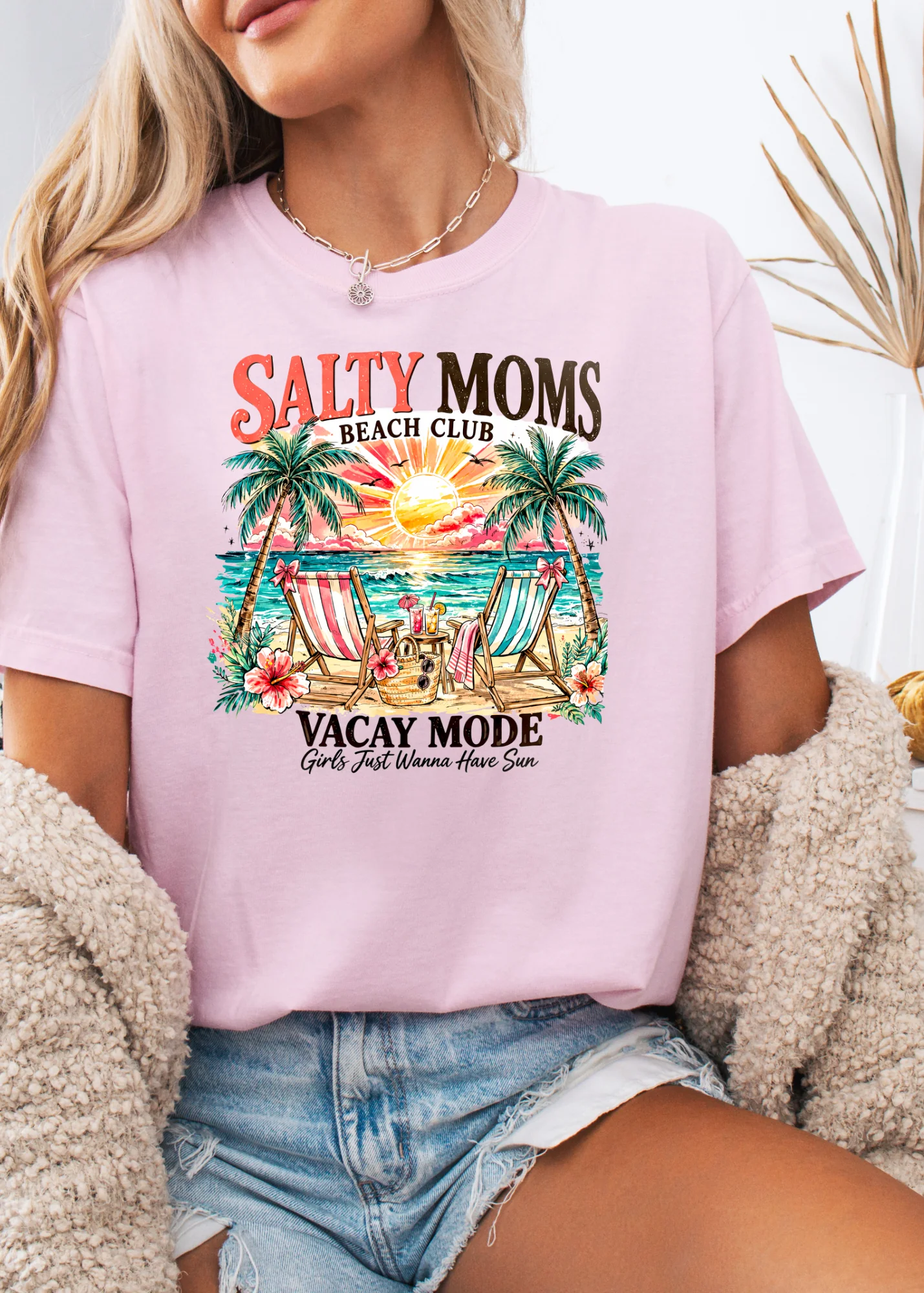 Salty Moms Graphic T-Shirt - Image 4