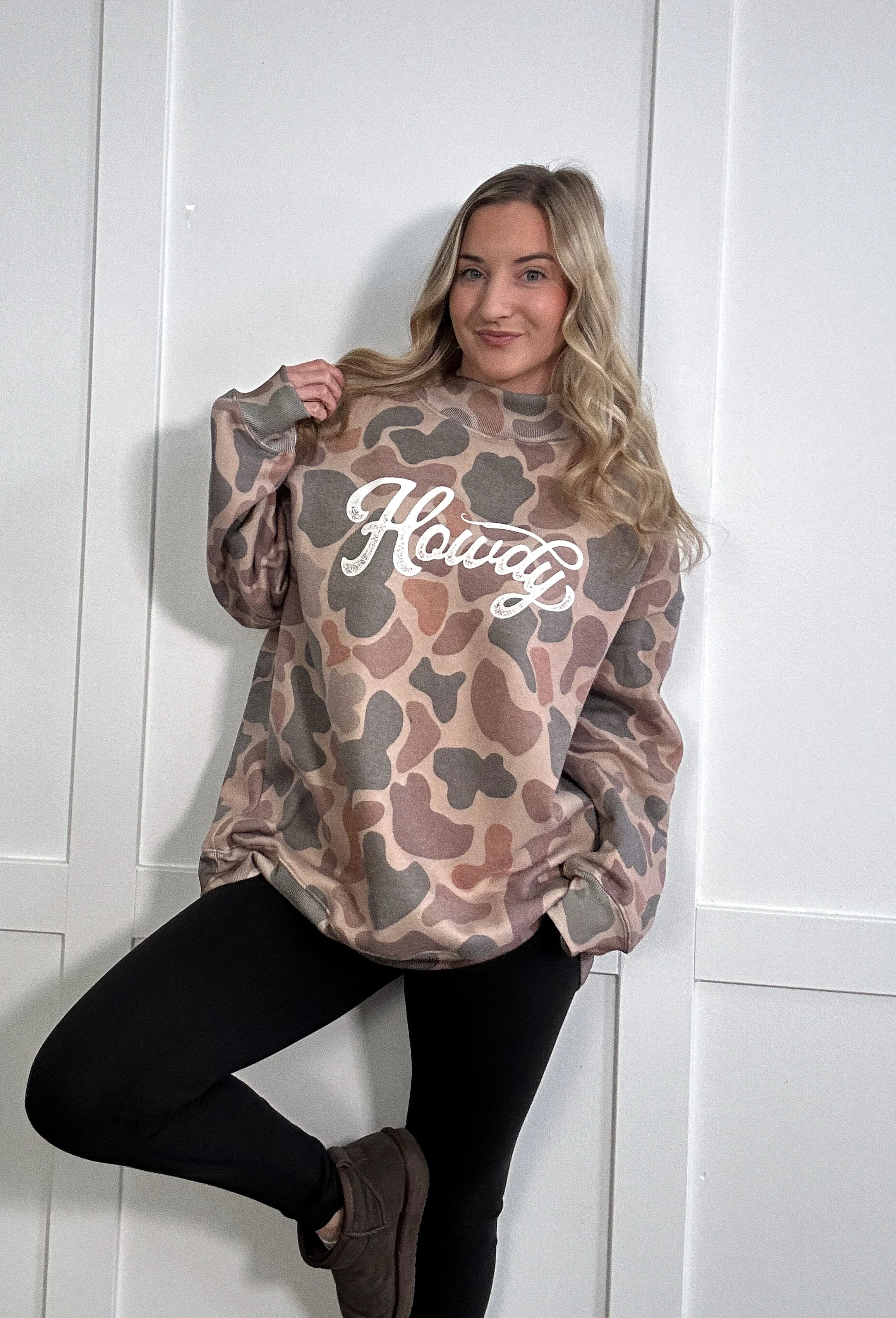 Tilly Howdy Oversized Dark Camo Mockneck Crew - Image 5