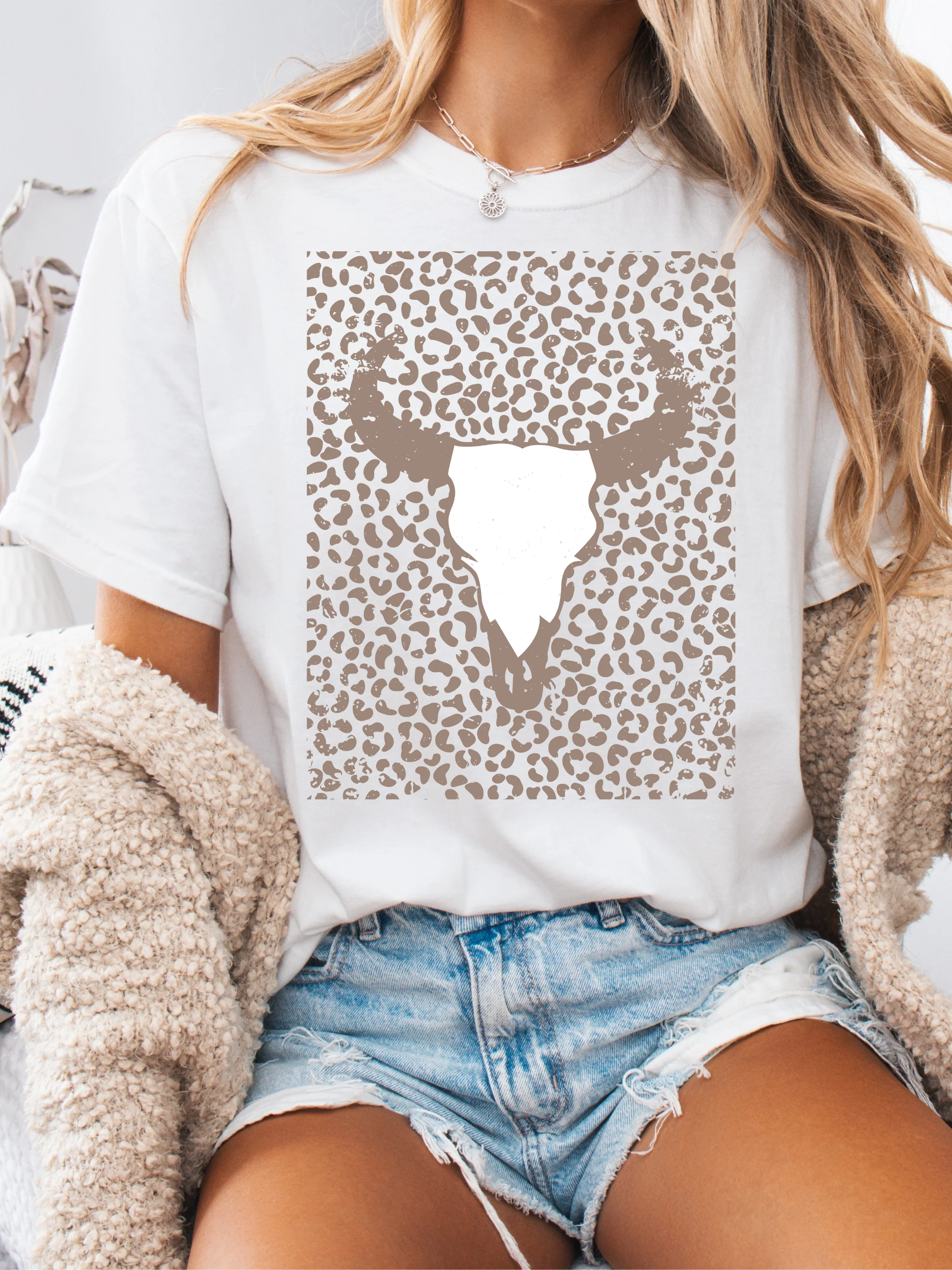 Western Cheetah Graphic - Image 3